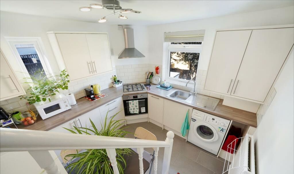 Property photo 3 of 8