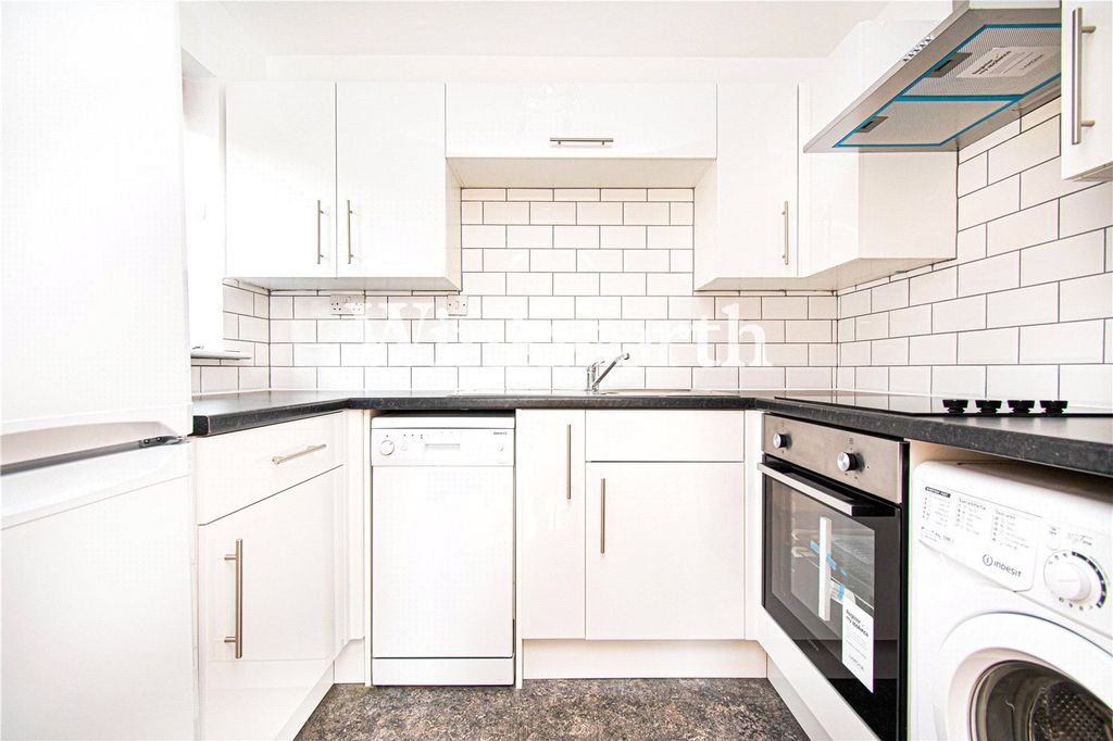 Property photo 2 of 10 Picture No. 22
