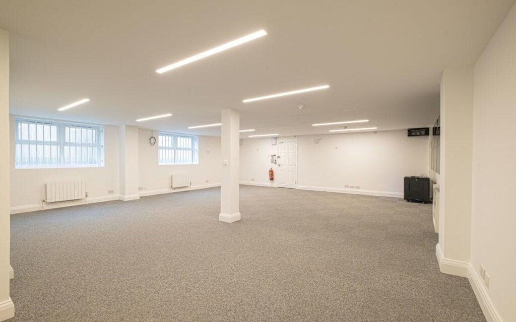 Property photo 2 of 6