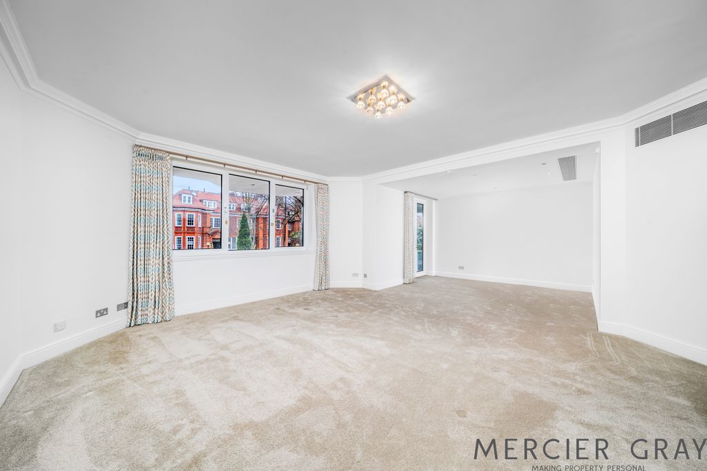 Property photo 2 of 31 Photo 8