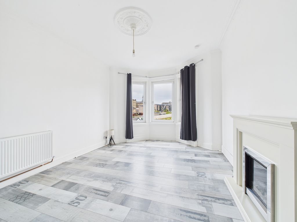 Property photo 2 of 9 3