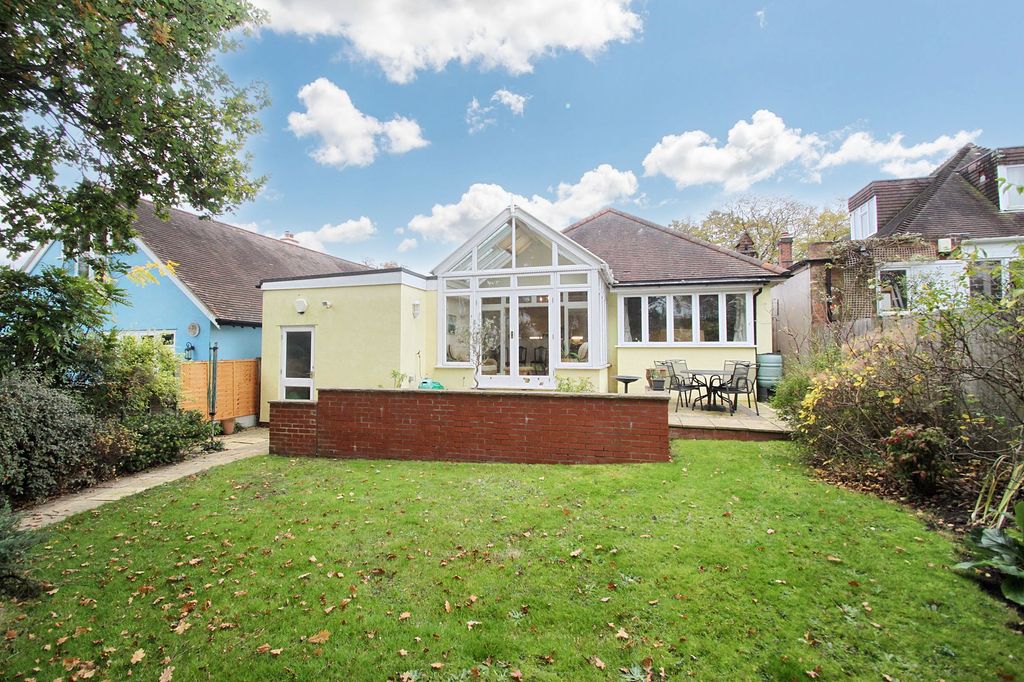 Property photo 2 of 30