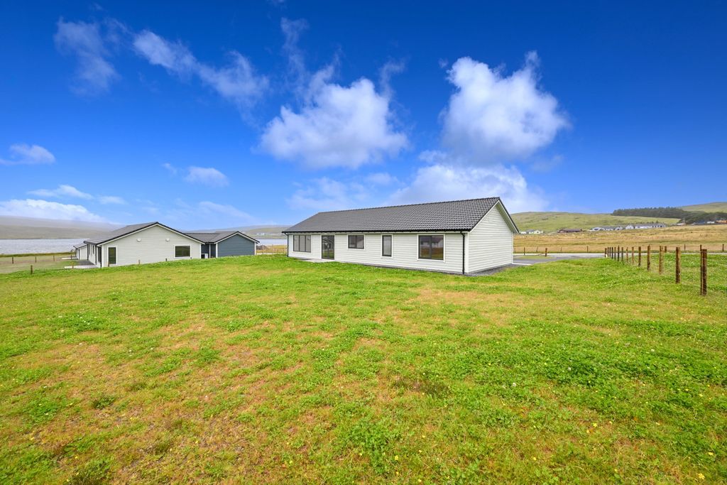 Property photo 2 of 49
