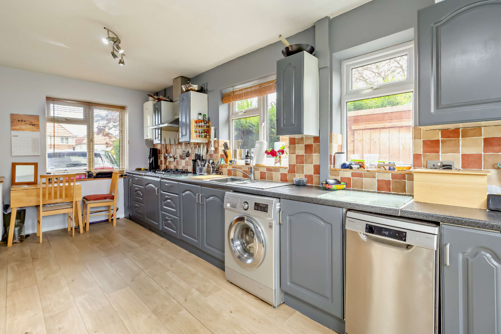 Property photo 3 of 8