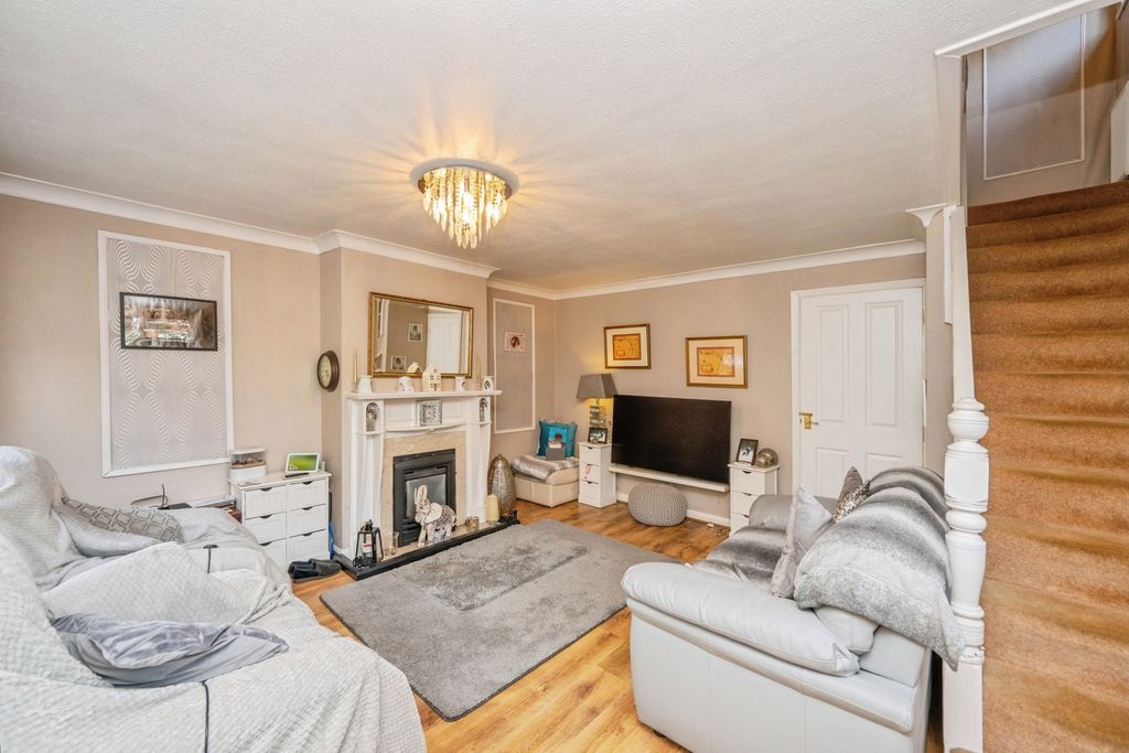 Property photo 2 of 18 Pbox-Img.Jpg