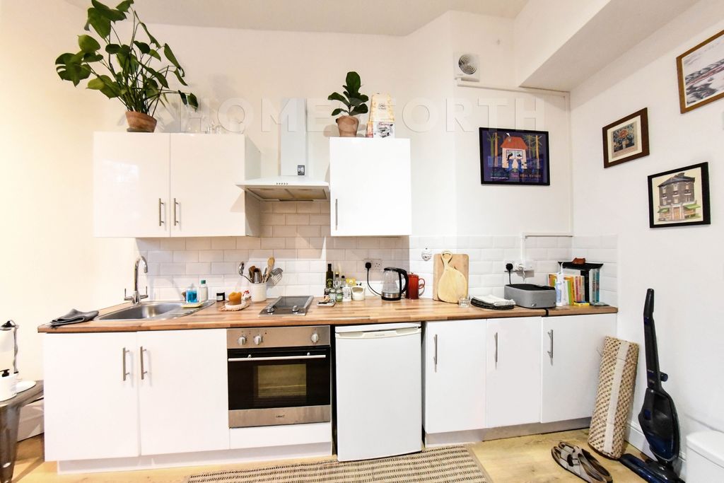 Property photo 3 of 5 Photo 3