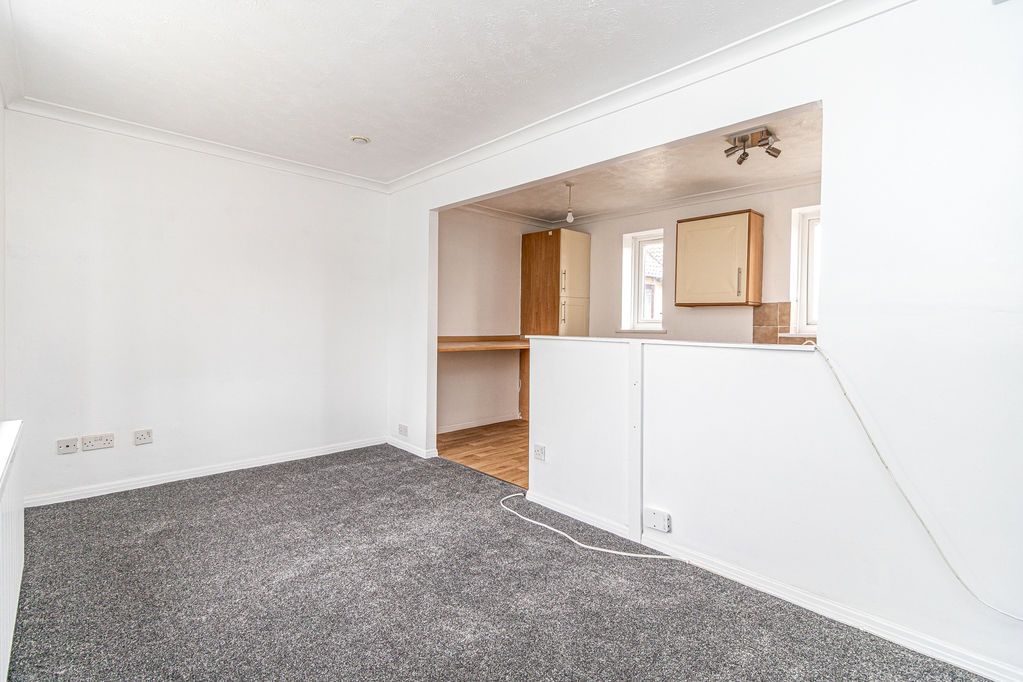 Property photo 3 of 13 Living Room