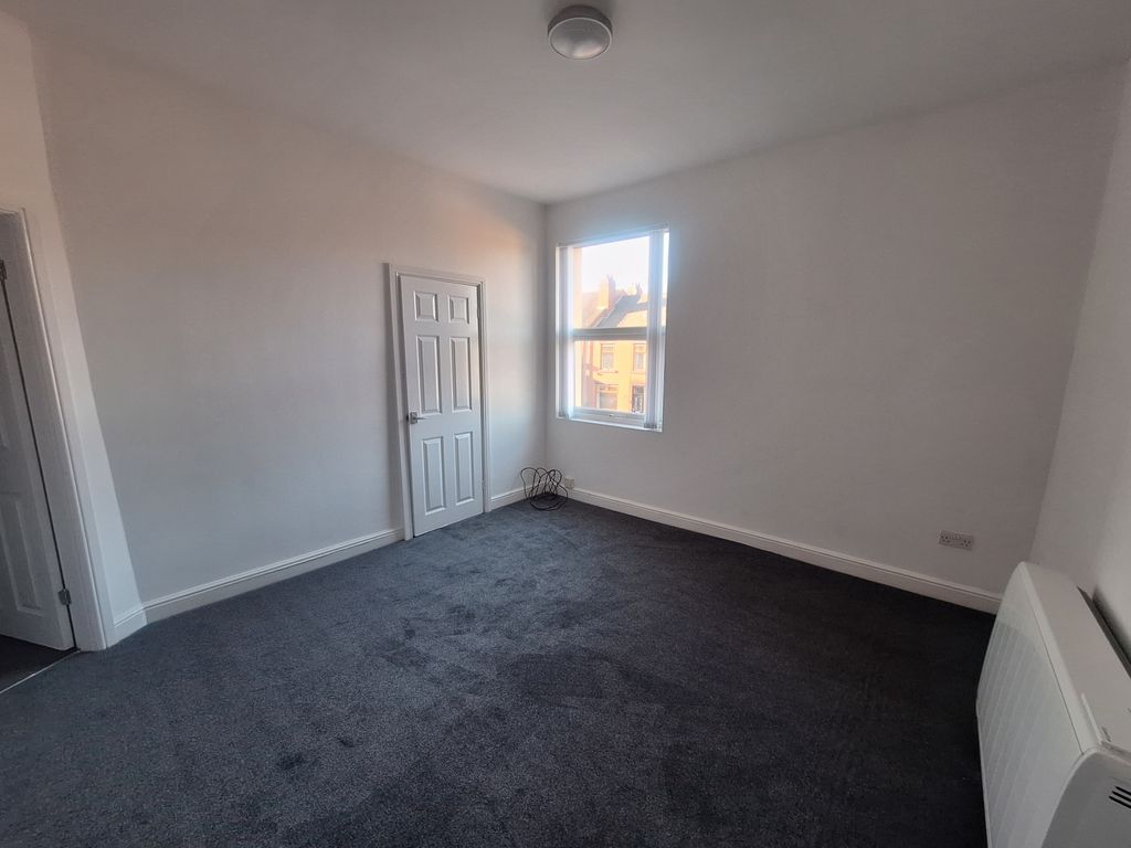 Property photo 3 of 5 Gallery