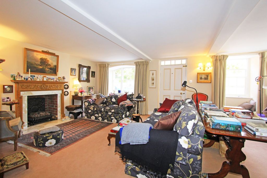 Property photo 2 of 19 Picture No. 10