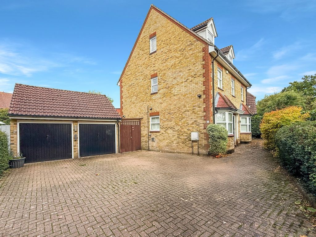 Property photo 1 of 25