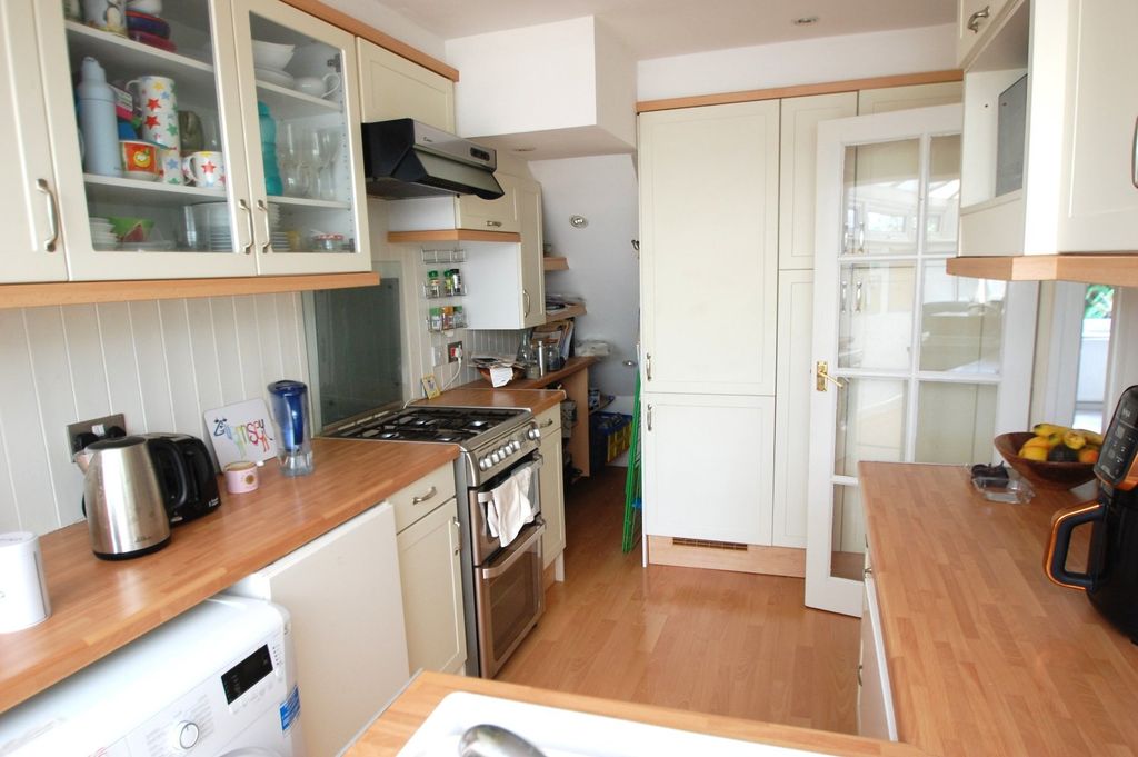 Property photo 3 of 13 Picture No. 16