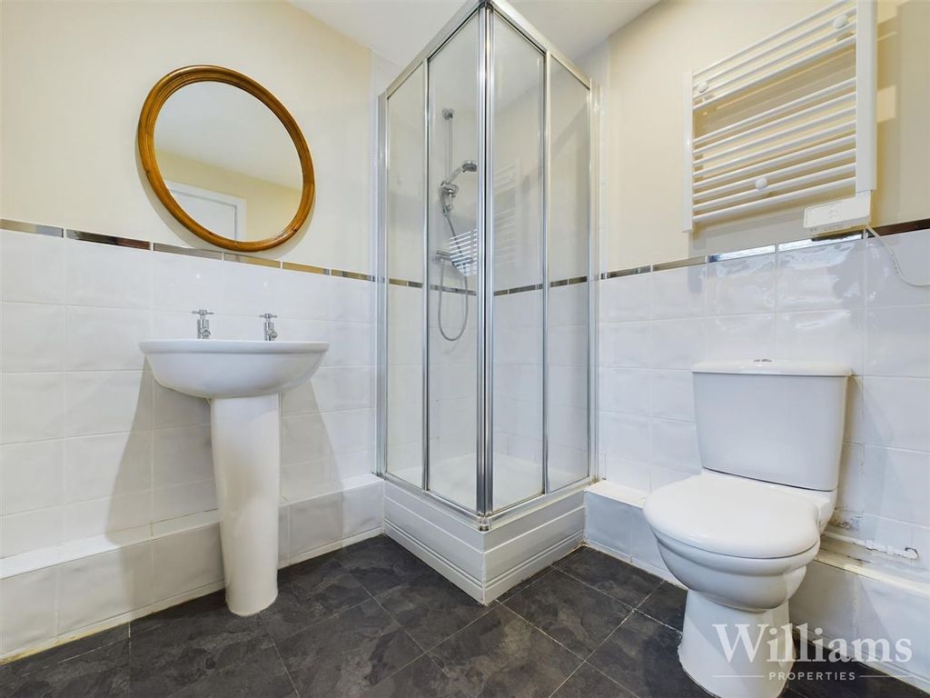 Property photo 3 of 18 Cam04950G0-Pr0017-Still005.Jpg