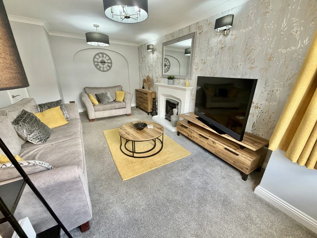 Property photo 3 of 16