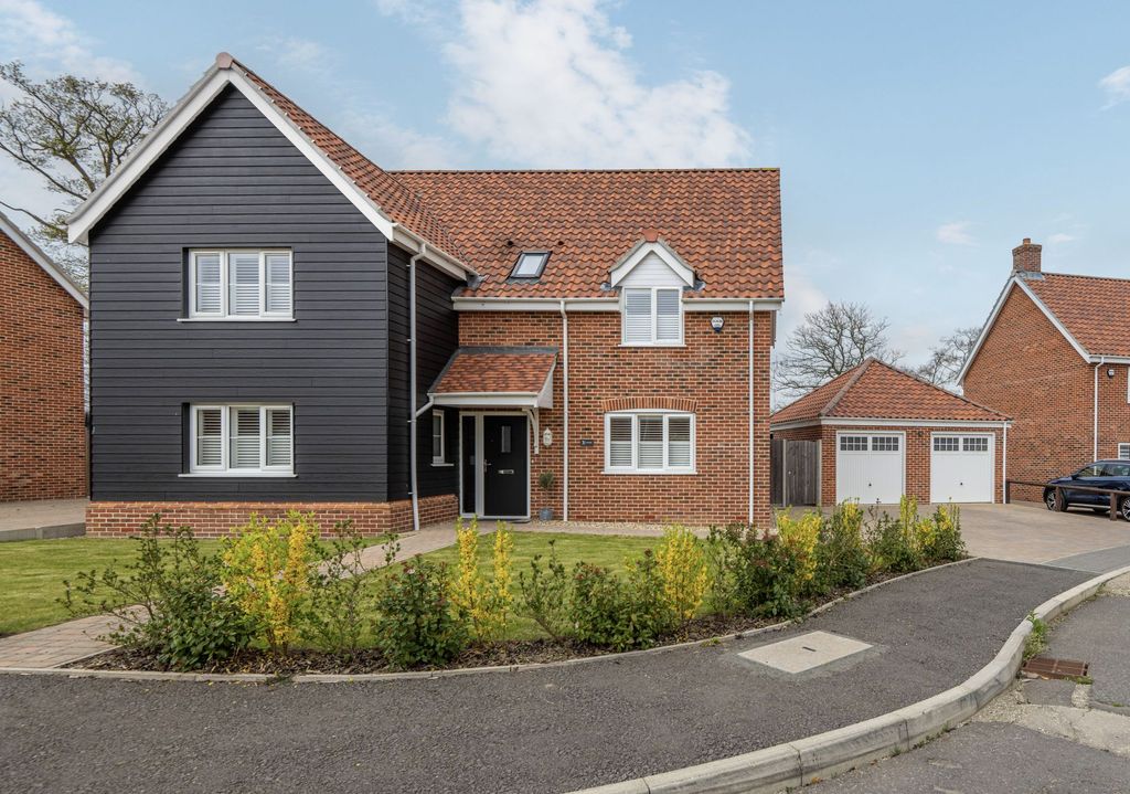 Property photo 1 of 24