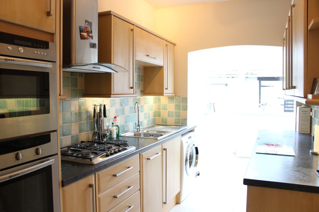 Property photo 2 of 12