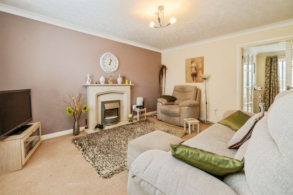 Property photo 3 of 18