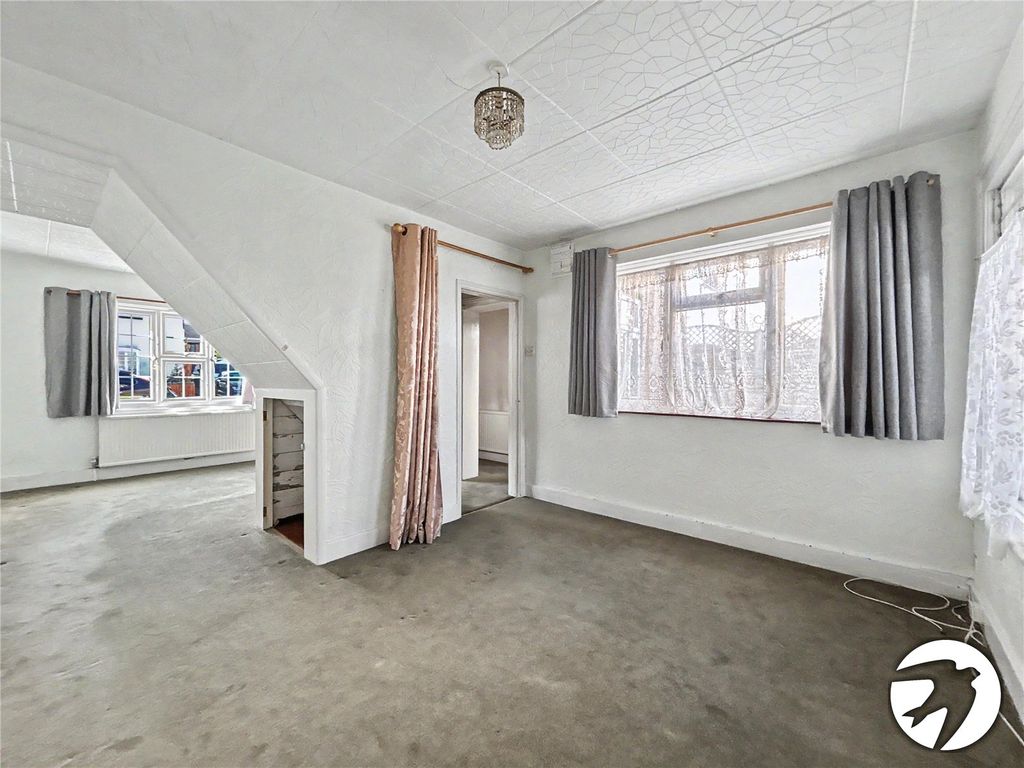 Property photo 2 of 26 Picture No. 14