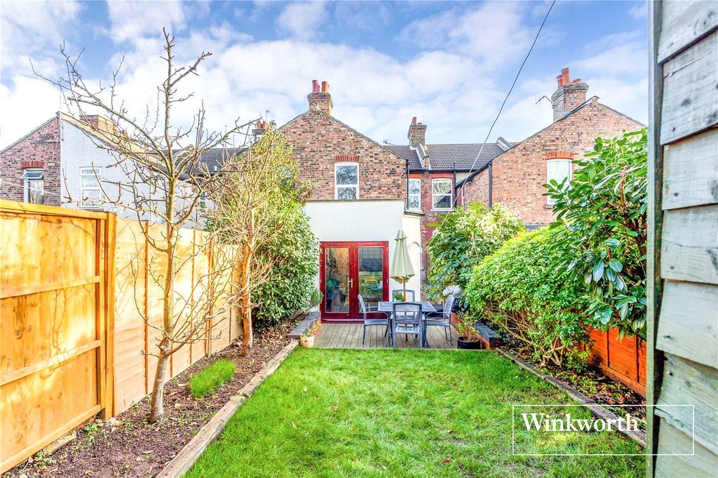 Property photo 2 of 11 Picture No. 14
