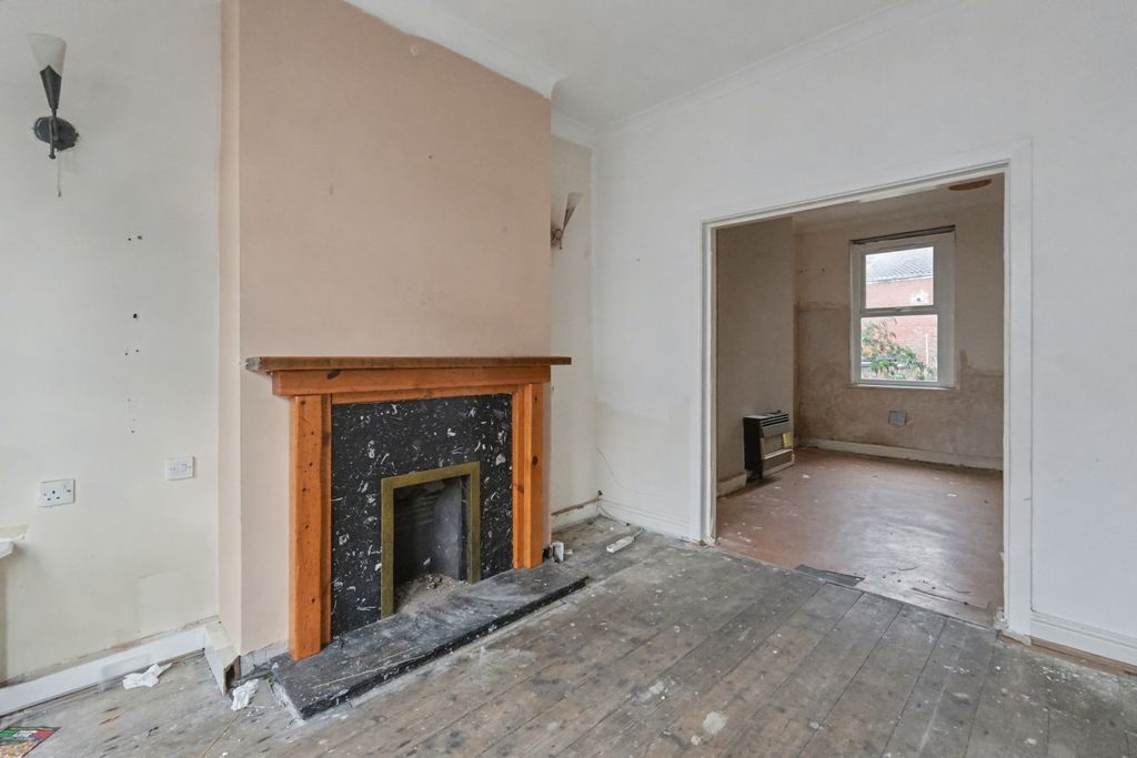 Property photo 2 of 19 72 Rydal Street, Liverpool L5 6Qr