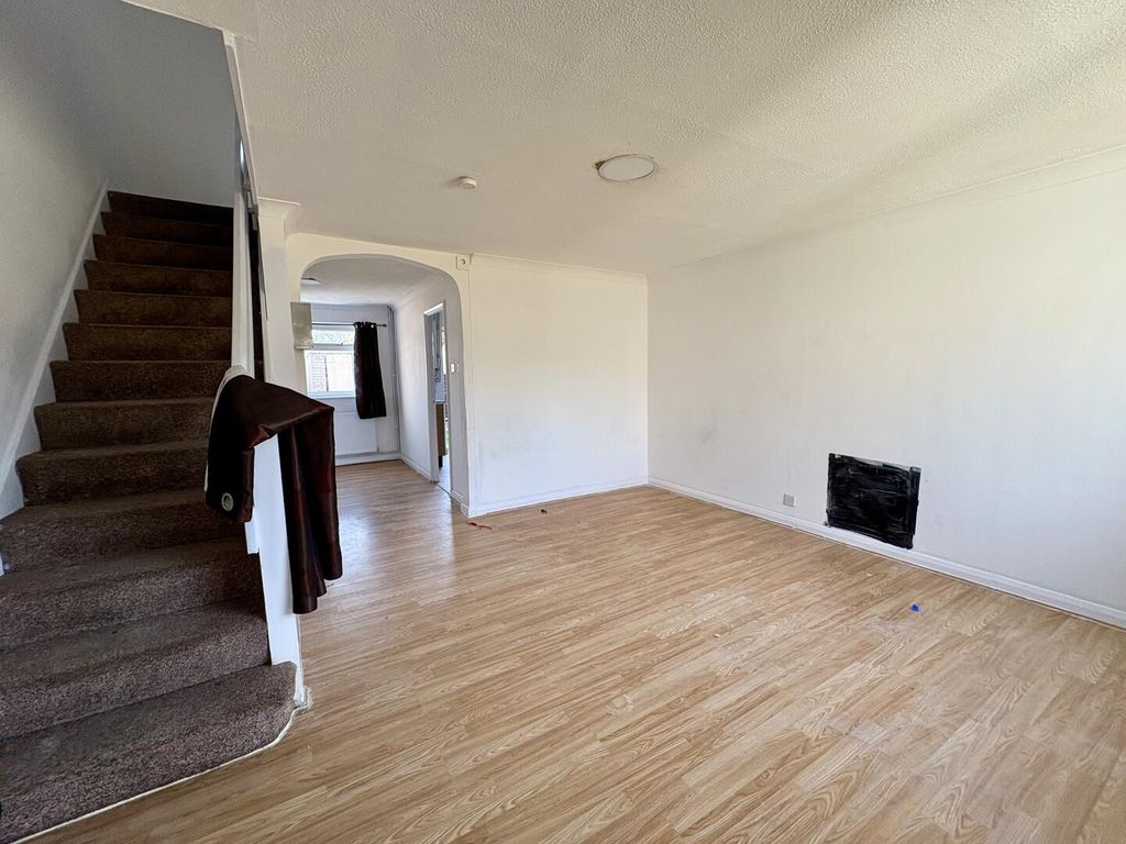 Property photo 2 of 12 Living Room