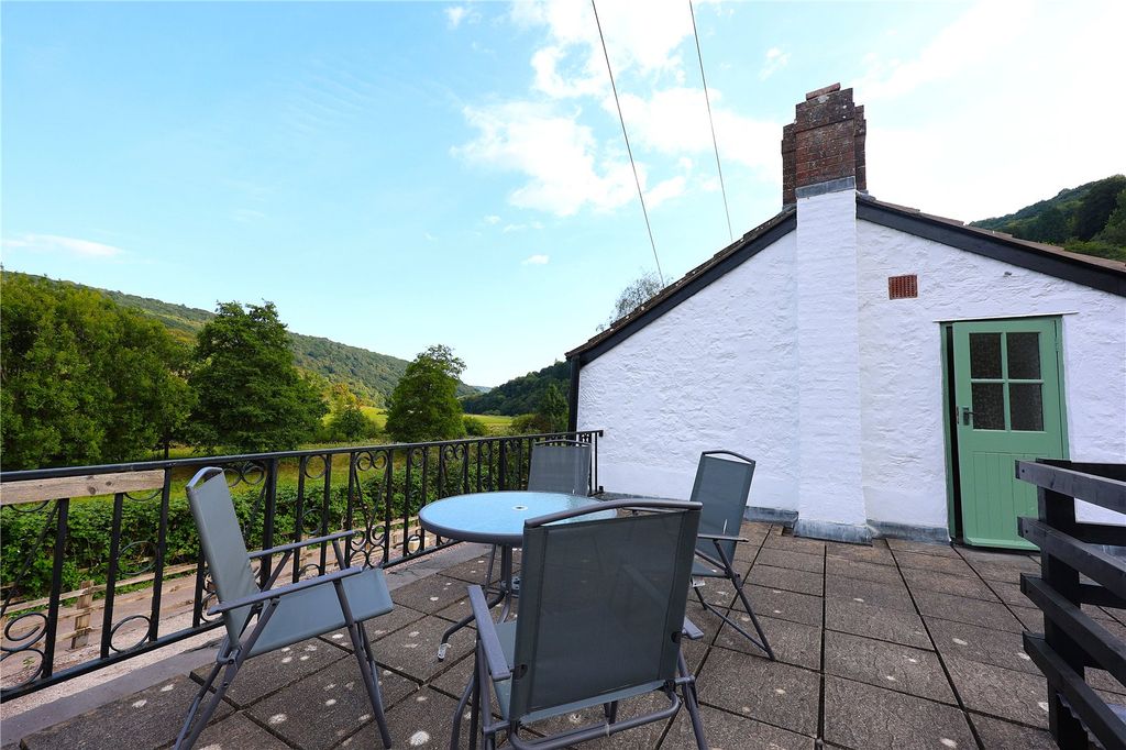 Property photo 2 of 23 Picture No. 13