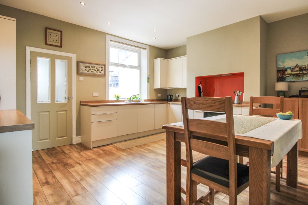 Property photo 3 of 15 Dining Kitchen