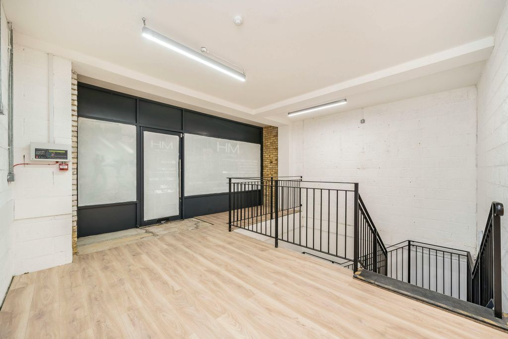 Property photo 3 of 8 202 Grange Road Ground Floor 2 - 1K Jpeg.Jpg