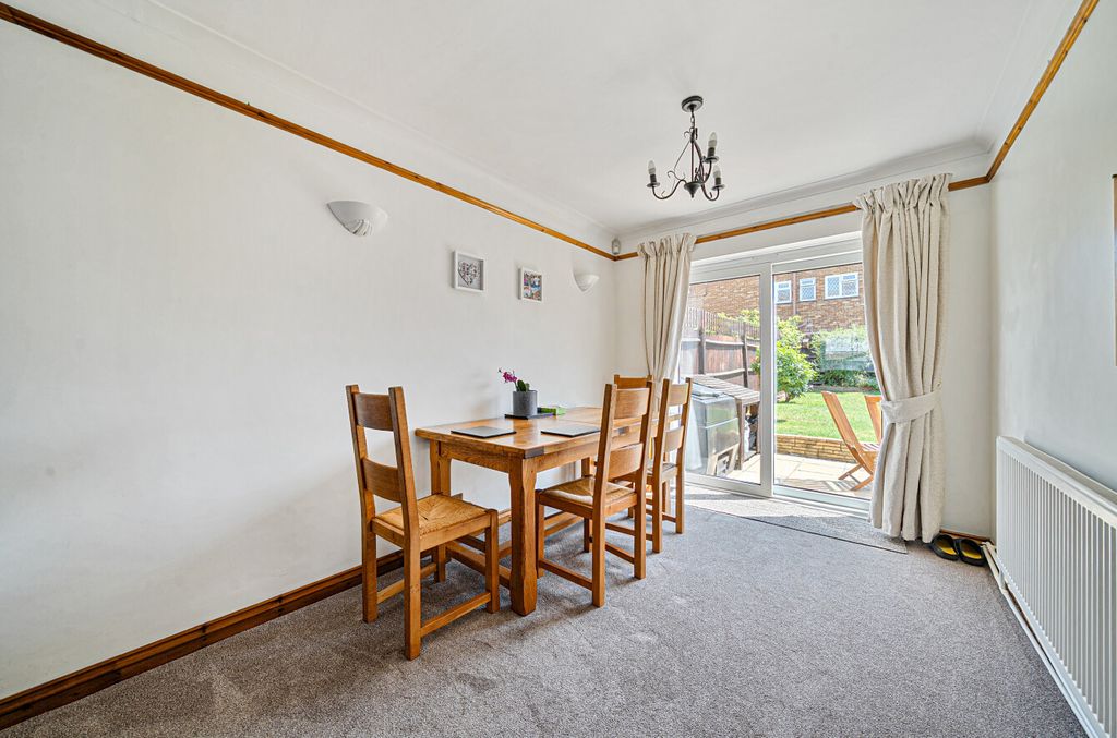 Property photo 3 of 20 1480562-26-6A393c...