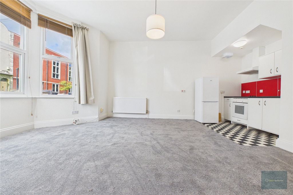 Property photo 2 of 10 Picture No. 09