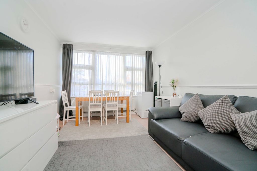 Property photo 1 of 7 Picture No. 04