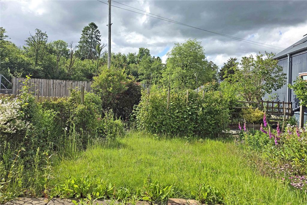 Property photo 2 of 22 Garden