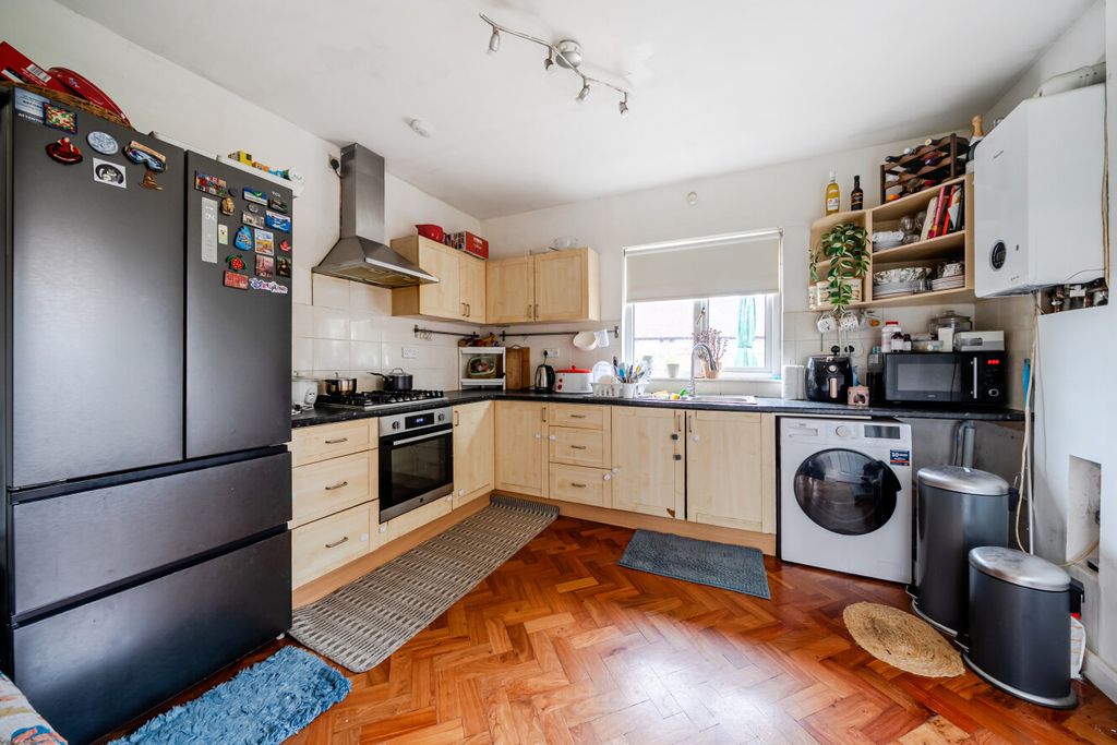 Property photo 3 of 17 1485296-1-6A560F2...