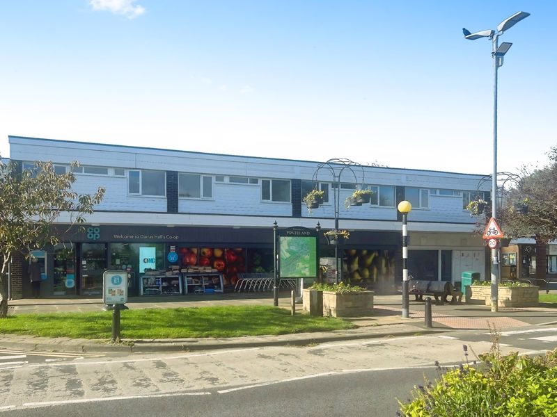 Property photo 1 of 9 Photo 5