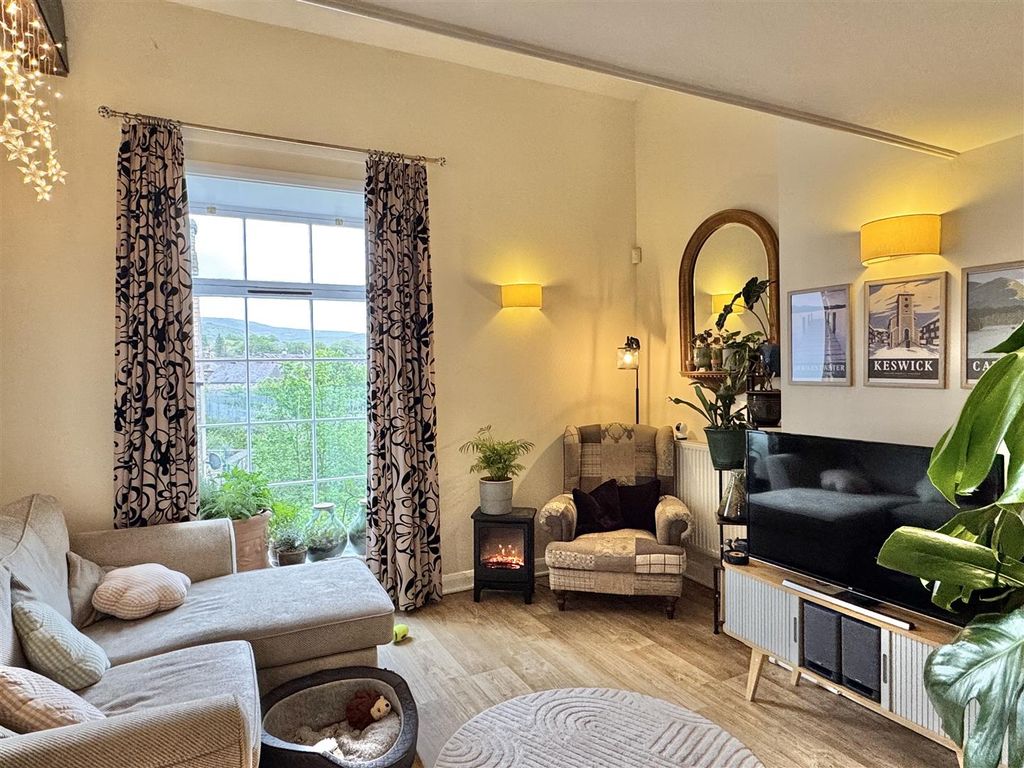 Additional image 7 of 2 bed flat for saleShrewsbury Street, Glossop SK13