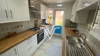 Property photo 3 of 39