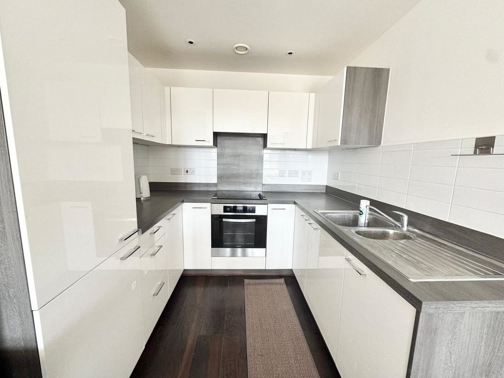 Property photo 2 of 7 Gallery