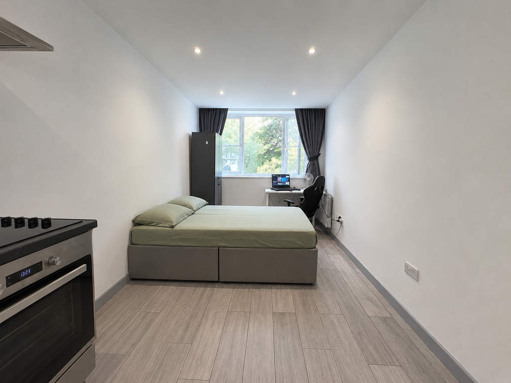 Property photo 1 of 3