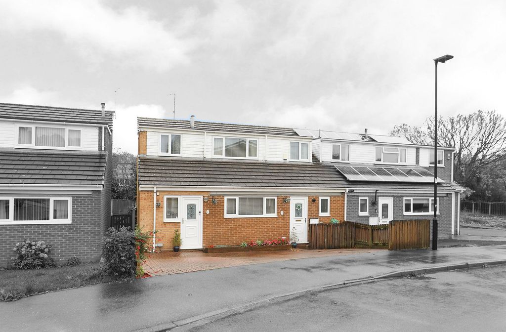 Property photo 1 of 26