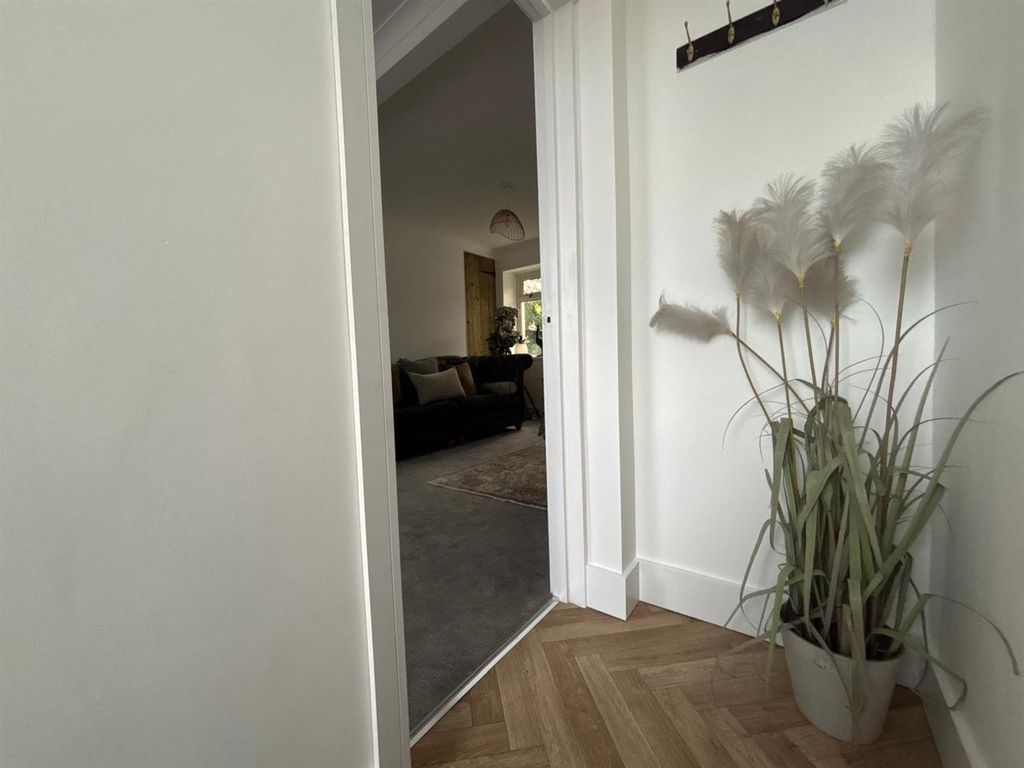 Property photo 2 of 24 Img-20251216-Wa0027.Jpg