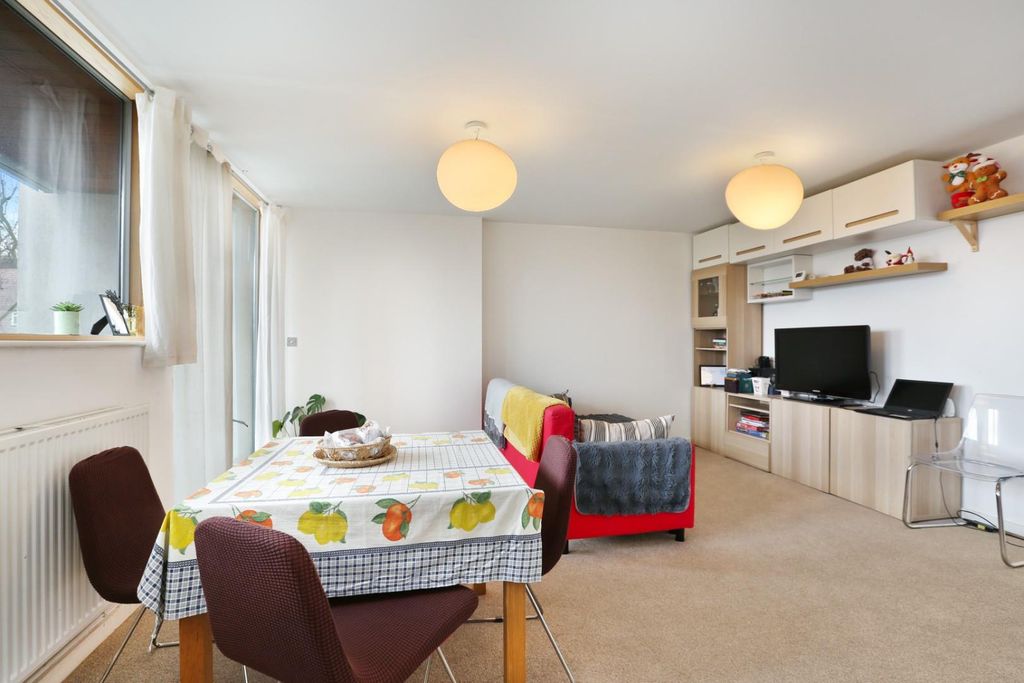 Property photo 2 of 12 Ach_0178.Jpg