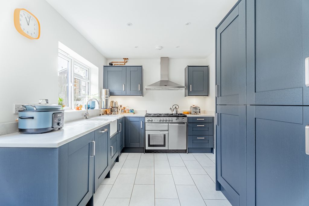 Property photo 2 of 25 Akeman Residential