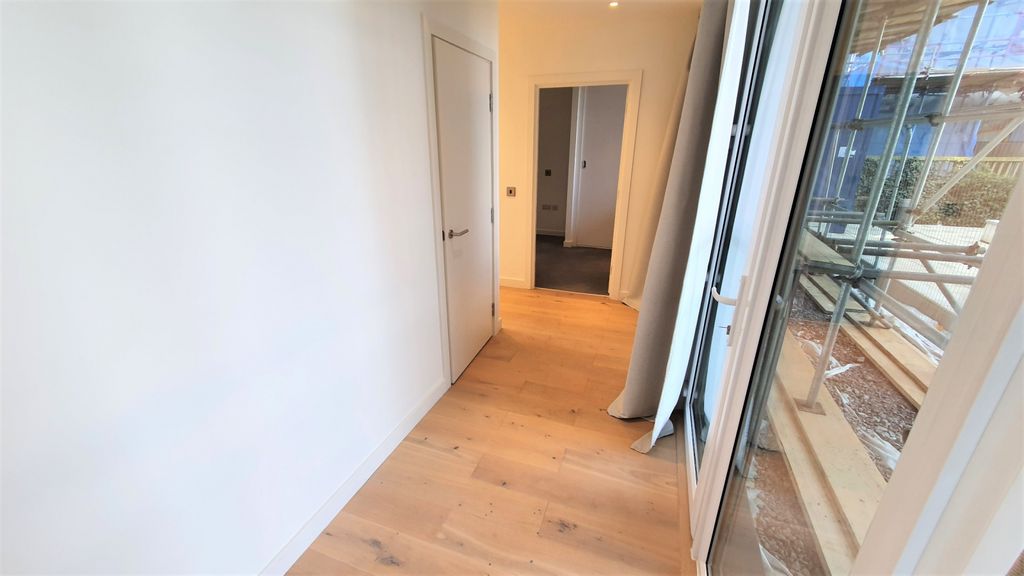 Property photo 2 of 11 Gallery