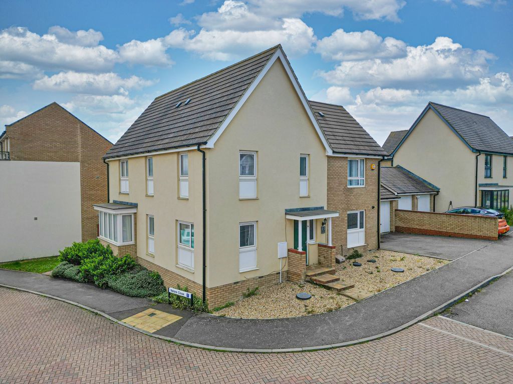 Property photo 2 of 25