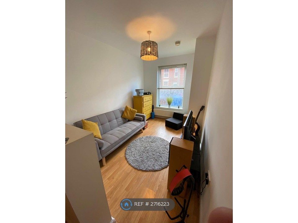 Property photo 2 of 6