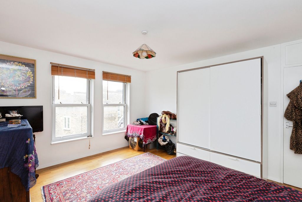 Property photo 3 of 18 Photo #3