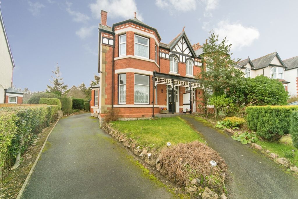 Property photo 1 of 19 Pbox-Img.Jpg