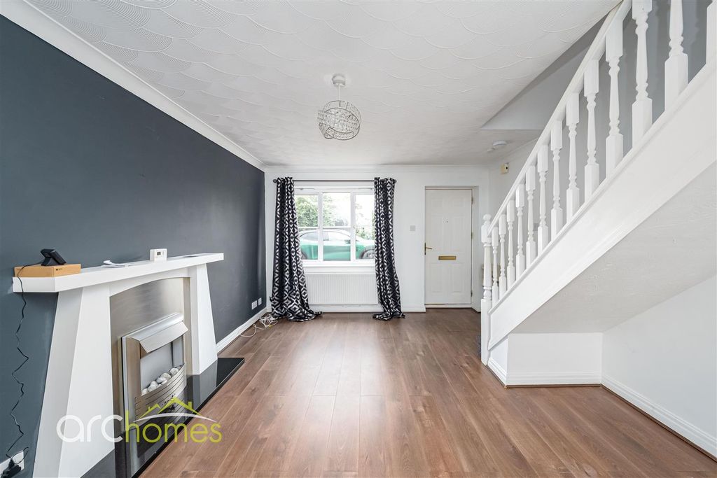 Property photo 2 of 14 Emlyn-1.Jpg