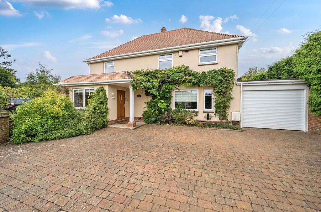 Property photo 1 of 27