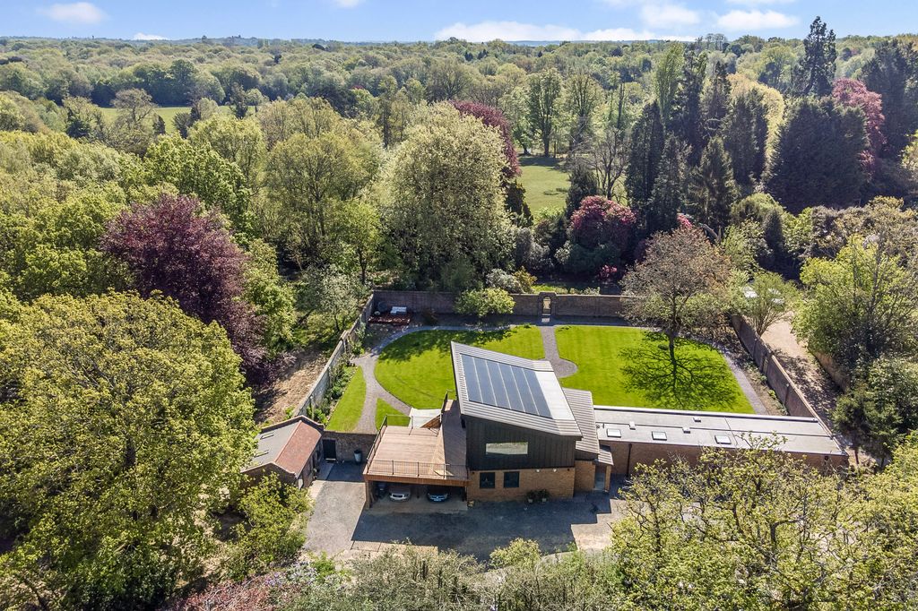 Property photo 2 of 13