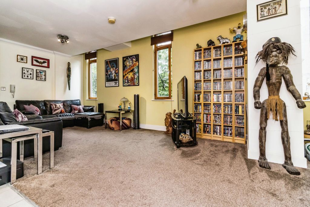Property photo 1 of 20 Photography